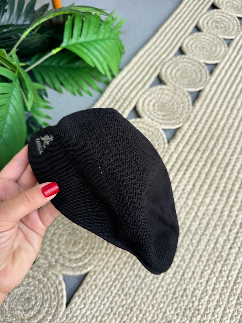 Kangol Tropic 504 Ventair Black Flat Cap Ivy Driving Hat Size Large